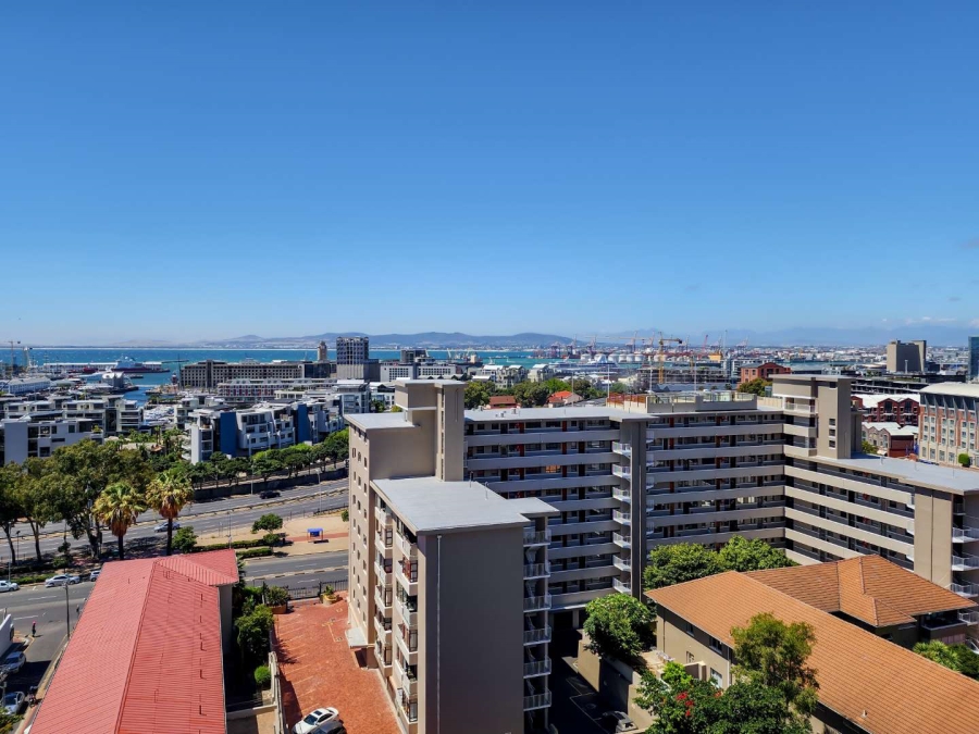 1 Bedroom Property for Sale in Green Point Western Cape